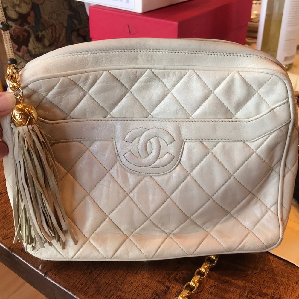 Vintage Chanel crossbody bag with tassel